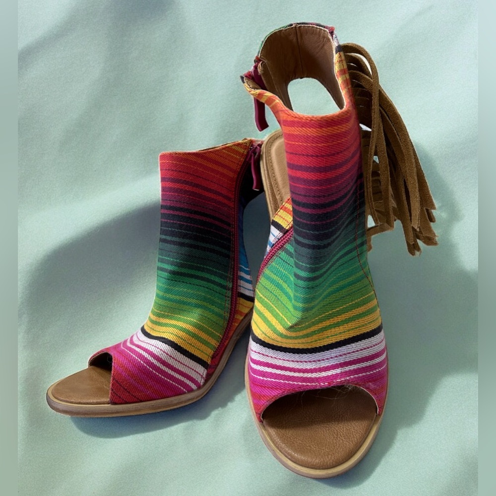 Serape fringe Very Volatile heels